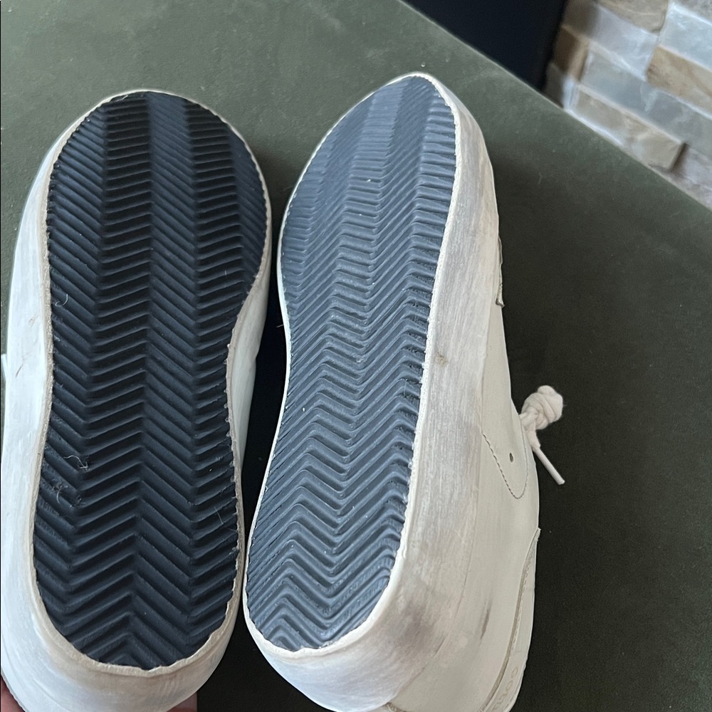 Golden Goose Super-Star Sneaker - Picture 11 of 16